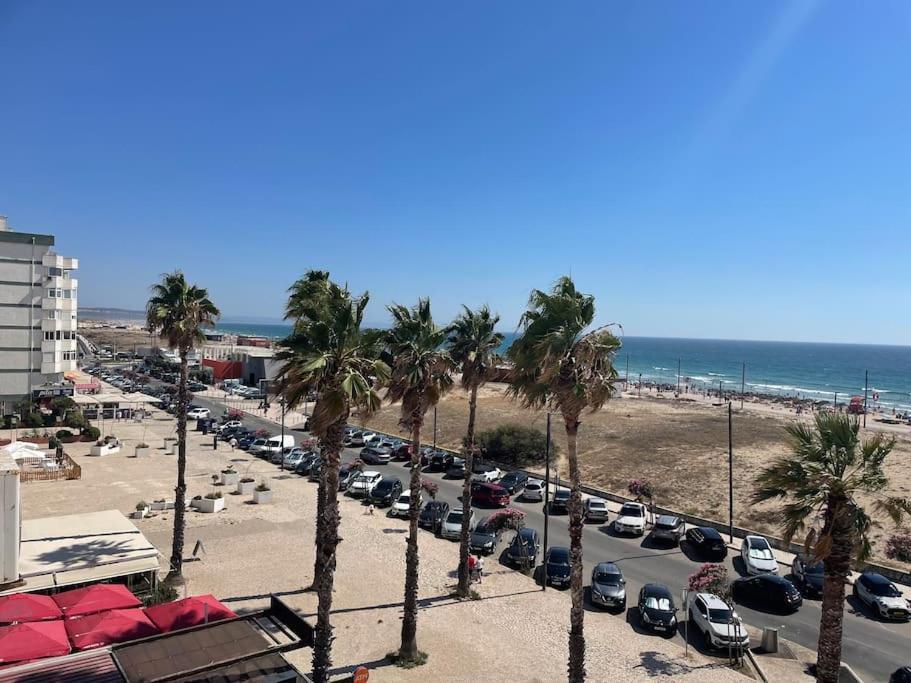 דירות קוסטה דה קפאריקה The View Costa Caparica מראה חיצוני תמונה